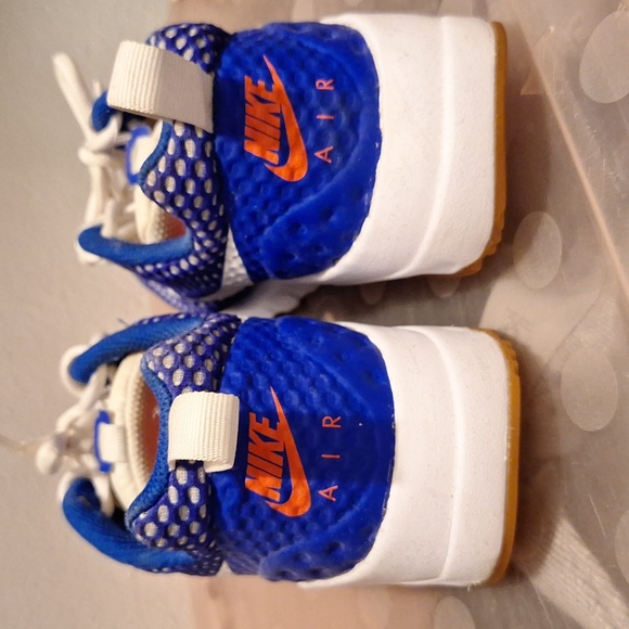 Nike Running Shoes - Picture 4 of 4